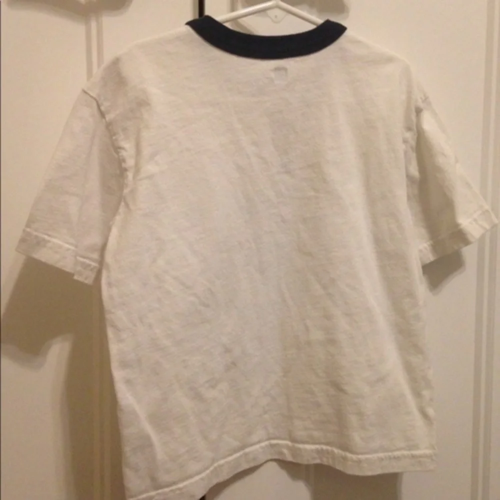 Boys Gap tshirt xs